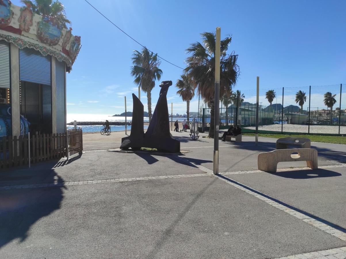 Le Med - T2 Confort - Proche - Clim - Parking Prive Apartment