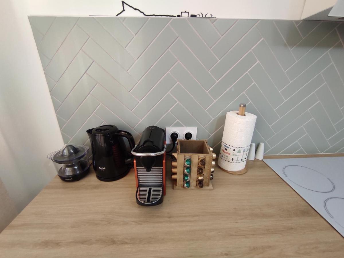 Le Med - T2 Confort - Proche - Clim - Parking Prive Appartement *